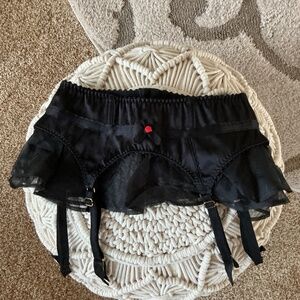 Agent Provocateur Beautiful Garter Belt NWT Size 4 US 8